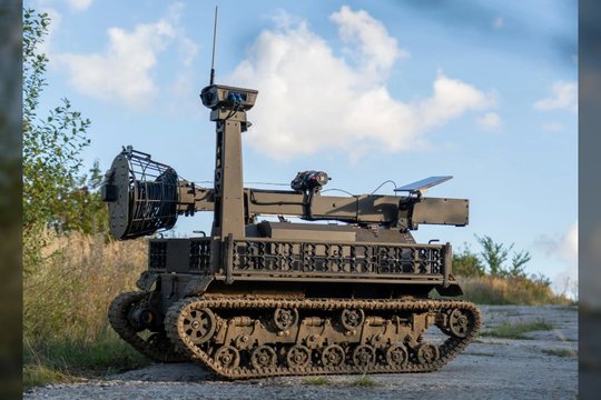 Ukrainiečiai sukūrė unikalų karinį robotą – štai kam jis reikalingas