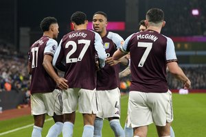 „Aston Villa“ iš „Liverpool“ nugvelbė kelialapį į Čempionų lygą