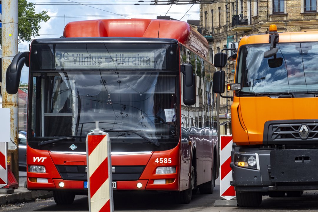 Vilniečiams – kantrybės išbandymas: nuo šeštadienio vienoje judriausių gatvių – eismo ribojimai