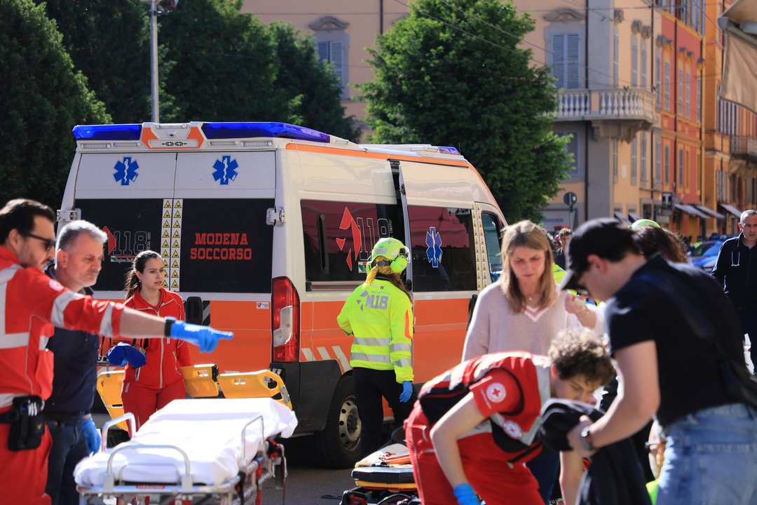 Drama Italijoje: į pėsčiuosius įsirėžęs vairuotojas pasirodė su peiliu rankoje