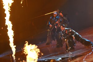 Liepsnos „Eurovizijos“ finale: po serbų pasirodymo – nelaimingas incidentas didžiojoje scenoje