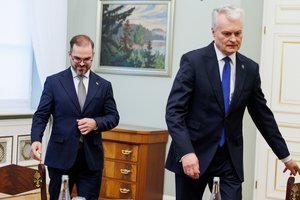 Lietuvoje aptikus dar vieną droną – skubus G. Nausėdos ir R. Kauno susitikimas