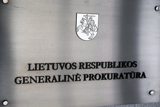 Prokuratūra nutraukė ikiteisminį tyrimą dėl braziliškų karinių orlaivių įsigijimo