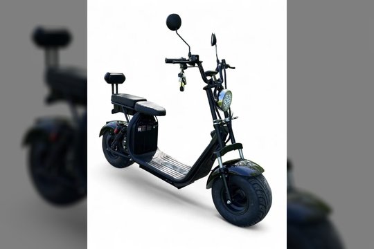 Beteisiui vairuotojui nepavyko įrodyti, kad riedėjo elektriniu paspirtuku, teismo nuomonė kategoriška: tai mopedas