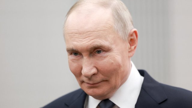 Prieš susitikimą su Xi Jinpingu – meilikaujanti V. Putino žinutė Pekinui: „Brangūs draugai“