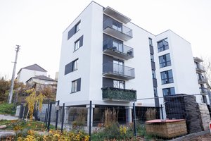Naujų daugiabučių problemos dažnai paaiškėja tik po įkurtuvių: gyventojai už tai moka ilgus metus