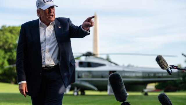 D. Trumpui atidėjus karinį išpuolį – pokyčiai naftos kainų rinkose: nukrito iki 109 dolerių