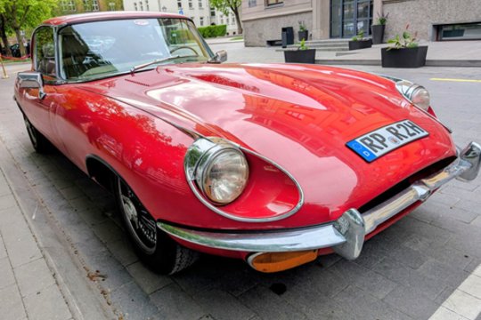 Pamatykite patys – per Lietuvą važiuoja įspūdingų automobilių karavanas