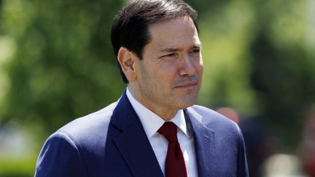 M. Rubio pripažino – PSO pavėlavo nustatyti mirtiną Ebolos protrūkį: nerimaujama dėl viruso masto ir greičio