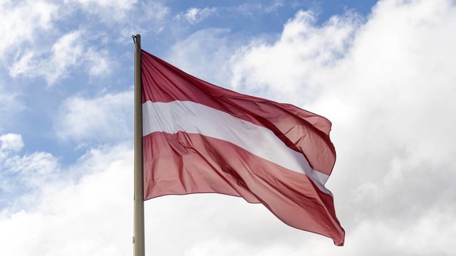 Atvirą Rusijos grasinimą Latvijai laiko blefu: proga kaitinti atmosferą