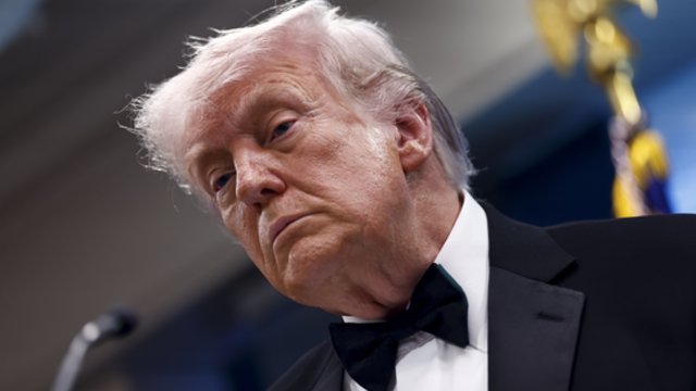 Aistras sukėlusios Baltųjų rūmų pobūvių salės statybos: D. Trumpas aiškina privalumus