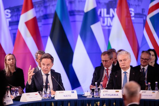 NATO vadovas atsakė į Maskvos kaltinimus Baltijos šalims: Rusija tai žino, kad jie – absurdiški