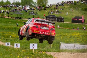 Lietuvos ralio čempionato starte – „Viada-Multi FX“ komandos nuotykiai ir naujos patirtys