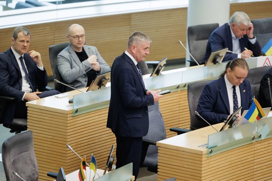 Naktinių posėdžių neprireikė: Seime be didesnio vargo antrą laiptelį praėjo LRT pataisos
