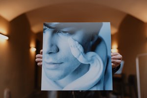Rokas Yan sugrįžta su naujausiu albumu „Alkis“ – išvakarėse ir slaptas koncertas