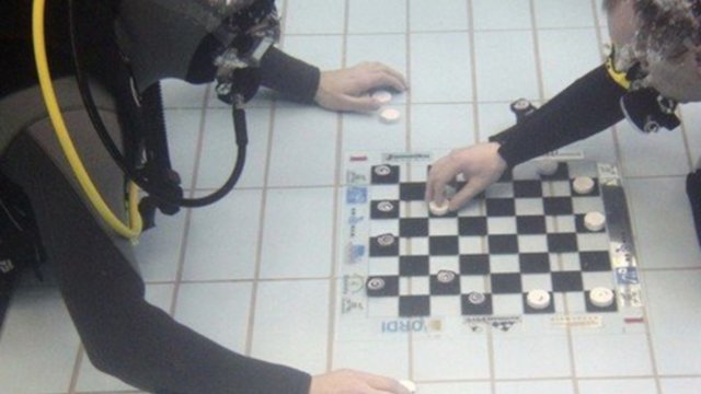 Lietuvis tapo neįprastos sporto šakos pasaulio čempionu: turnyras vyko po vandeniu