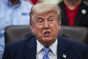 Po grasinimų Europai – naujas D. Trumpo sprendimas dėl Lenkijos: siunčia 5 tūkst. karių