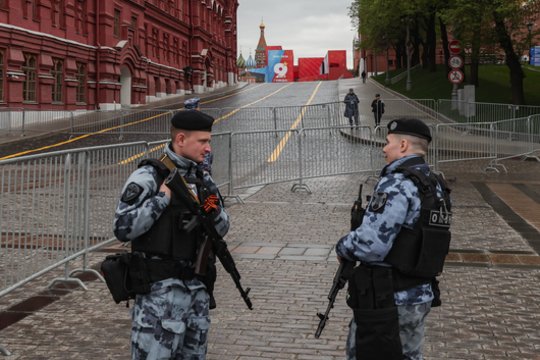 Karas Ukrainoje. Po 15–20 galingų sprogimų Jaroslavlyje – panika Rusijoje: blokavo kelius Maskvos link