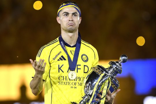 C. Ronaldo laukimas baigėsi – iškovojo pirmąjį titulą Saudo Arabijoje