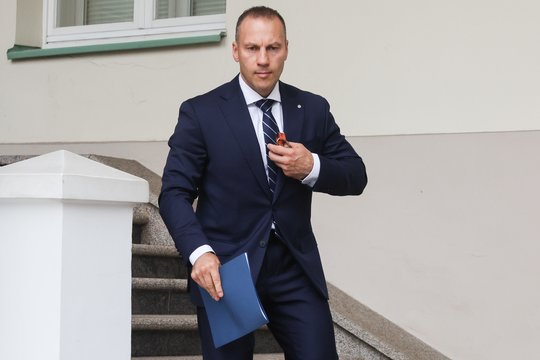 KAM ir STT stiprins bendradarbiavimą kovojant su korupcija gynybos sistemoje
