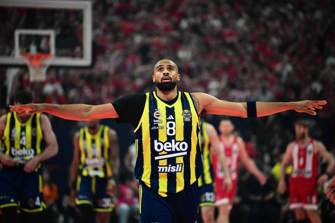 Eurolygos titulo link: stringanti Šaro „Fenerbahce“ pusfinalyje atsilieka