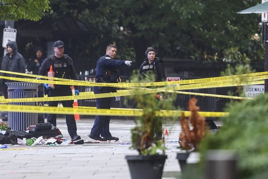 Netoli Baltųjų rūmų – akistata su ginkluotu vyru: savo darbo vietoje buvo ir D. Trumpas