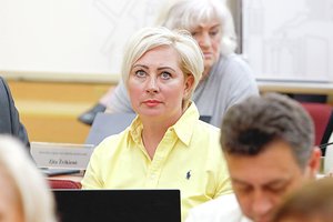 Už telefono „iPhone“ pasisavinimą nuteista Radviliškio rajono tarybos narė Margaitienė siekia išteisinimo