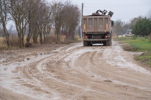 Šie žvyrkeliai pagaliau sulauks asfalto: aiškėja, kuriuos kelius tvarkys jau šiemet
