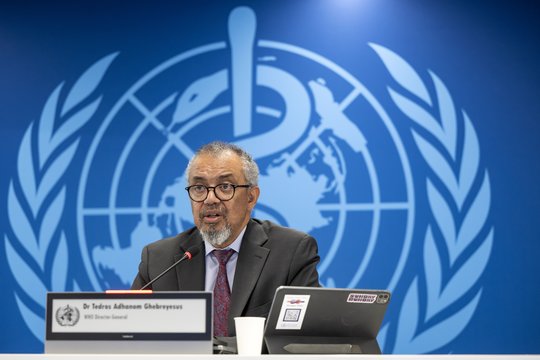PSO įspėja dėl Ebolos protrūkio masto: „Skubame paskui labai greitai plintančią epidemiją“