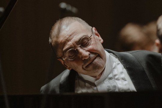 LVSO vasaros festivalį pradės pianisto Alexanderio Paley rečitalis: „Koncertas be emocinės tiesos – neįmanomas“