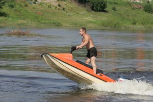 Šiose vietose vandens motociklams rodytis draudžiama – daro didelę žalą