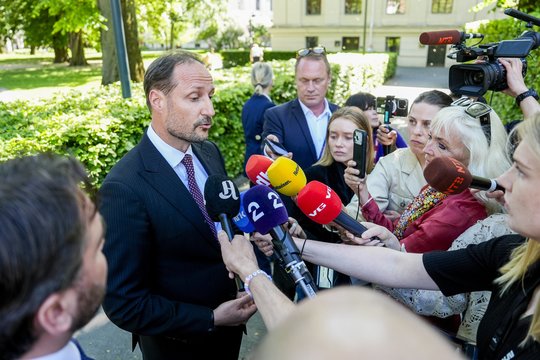 Norvegijos kronprincas neslepia nerimo dėl žmonos: „Jos būklė pastaruoju metu pastebimai pablogėjo“