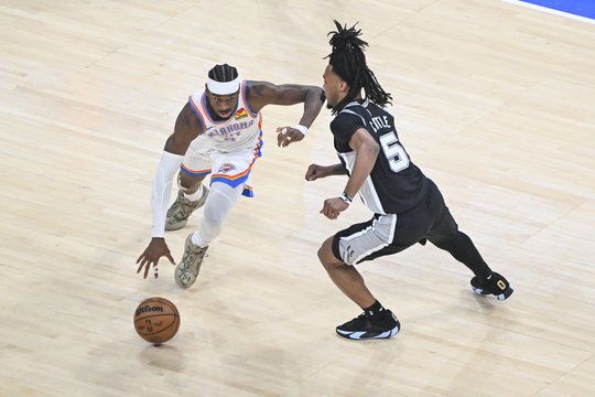 V. Wembanyamą surakinę „Thunder“ – per žingsnį nuo NBA finalo