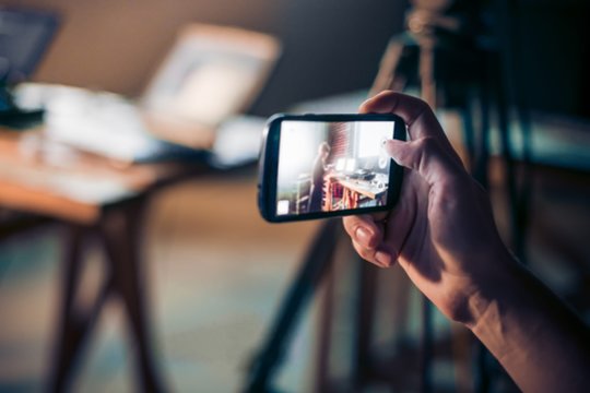  „Instagram“ naujiena sukėlė chaosą: vartotojai netyčia pasidalino ne tomis nuotraukomis