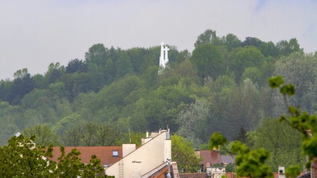 Atvėsę orai atneš stiprų vėją ir kritulius: galima perkūnija