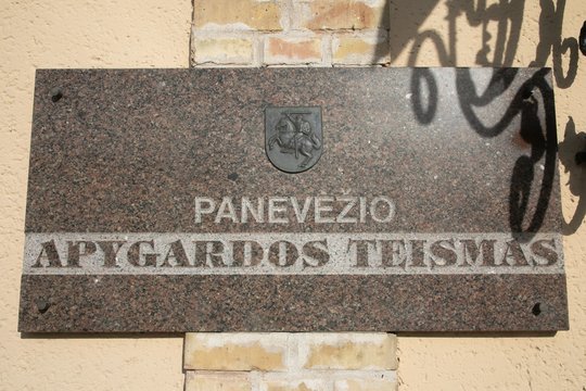 Teismas nutraukė buvusio Biržų tarybos nario M. Visocko „čekiukų“ bylą