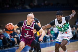 „Žalgiris“ nestabdo LKL pusfinalyje – pykusį ir be N. Čanako likusį „Lietkabelį“ įveikė ir jo tvirtovėje