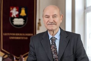 Alumno Jevgenijaus Šuklino šviesiai atminčiai