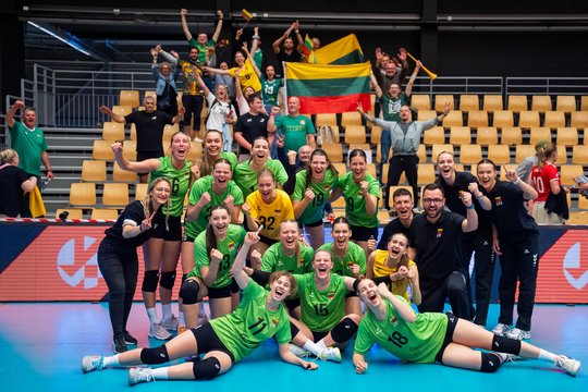 Įspūdingas sugrįžimas: Lietuvos moterų tinklinio rinktinė Danijoje nugalėjo favorites