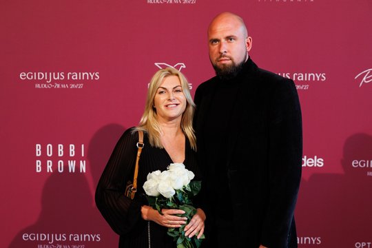 Naujais jausmais besidžiaugianti Eglė Jackaitė pirmąkart viešai pristatė mylimąjį