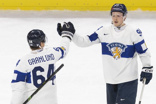Paaiškėjo pasaulio ledo ritulio čempionato finalininkės – laukia europietiška kova