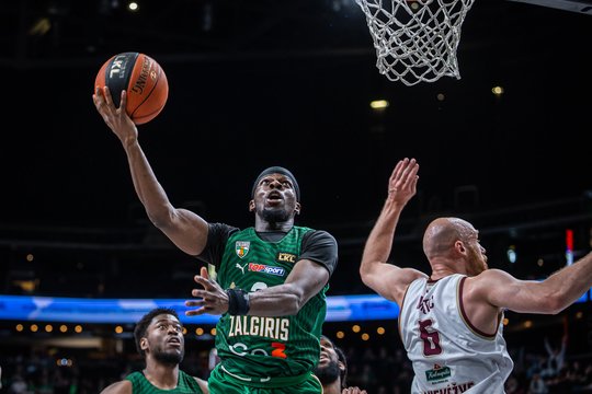 „Žalgiris“ užtikrintai žengė į LKL finalą