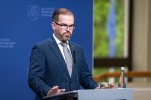 Žiniasklaida: R. Kaunas nepratęsė profesinės karo tarnybos V. Rupšio byloje liudijusiam kariui