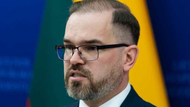 Atleistas apie V. Rupšio implantus prabilęs karys: beda pirštu į R. Kauną