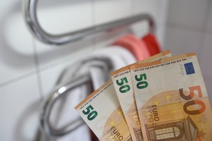 Tūkstančiai gyventojų permoka už elektrą: štai, ką turi padaryti, kad sutaupytų