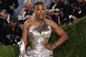 44-erių teniso legenda Serena Williams grįžta į profesionalų sportą