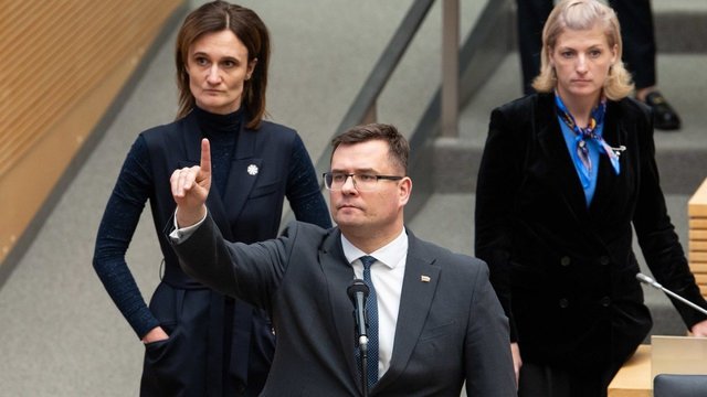 Aštrūs opozicijos ir valdančiųjų santykiai rodo žemą politinę kultūrą: visuomenei siunčia blogus signalus