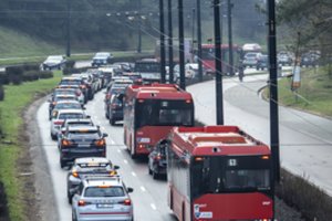 Dėl darbų judrioje Vilniaus gatvėje bus ribojamas eismas: pokyčiai tęsis beveik iki rugpjūčio