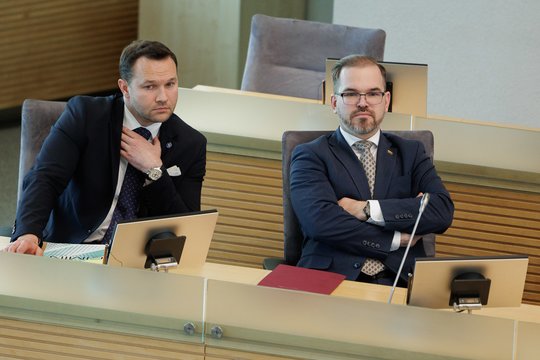 E. Grikšas bedė pirštu į L. Savicką: įvardijo didžiausią buvusio ministro klaidą dėl Registrų centro