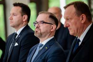 R. Kaunas prakalbo apie galimai pavogtus kariuomenės ar žvalgybos pareigūnų duomenis